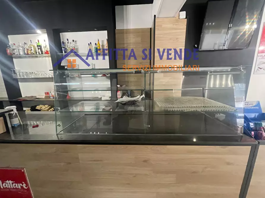 Immagine 8 di Locale commerciale in affitto  in Via Europa 46 a Siracusa