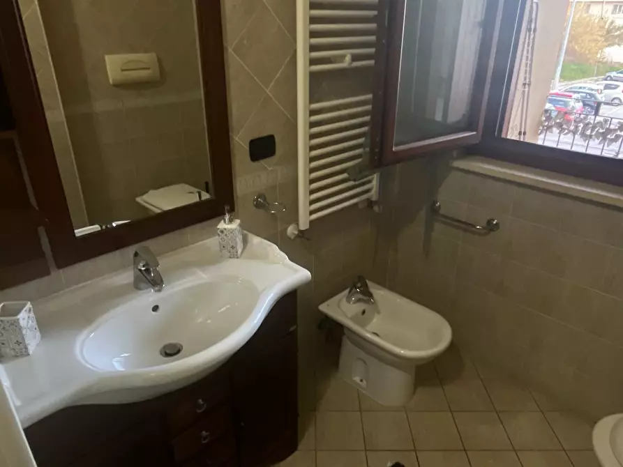 Immagine 17 di Bilocale in vendita  a Pescara