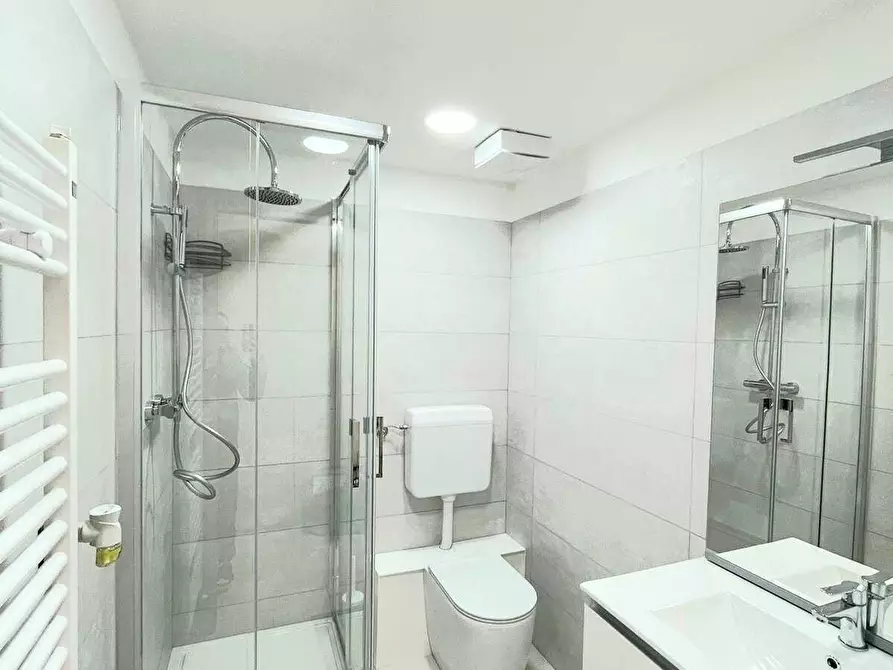 Immagine 6 di Trilocale in vendita  in Via Liguria a Pescara