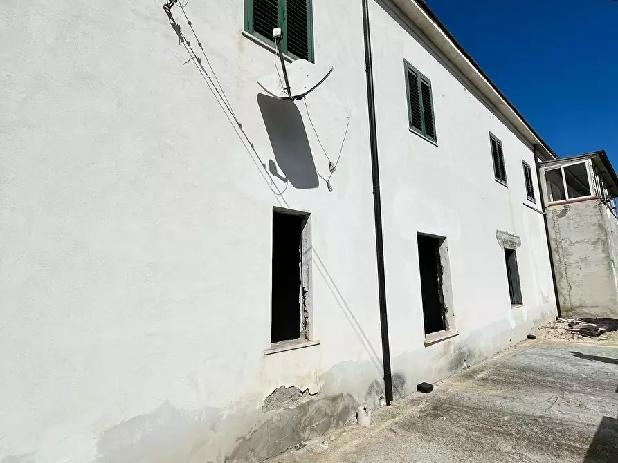 Immagine 32 di Casa trifamiliare in vendita  a Pescara