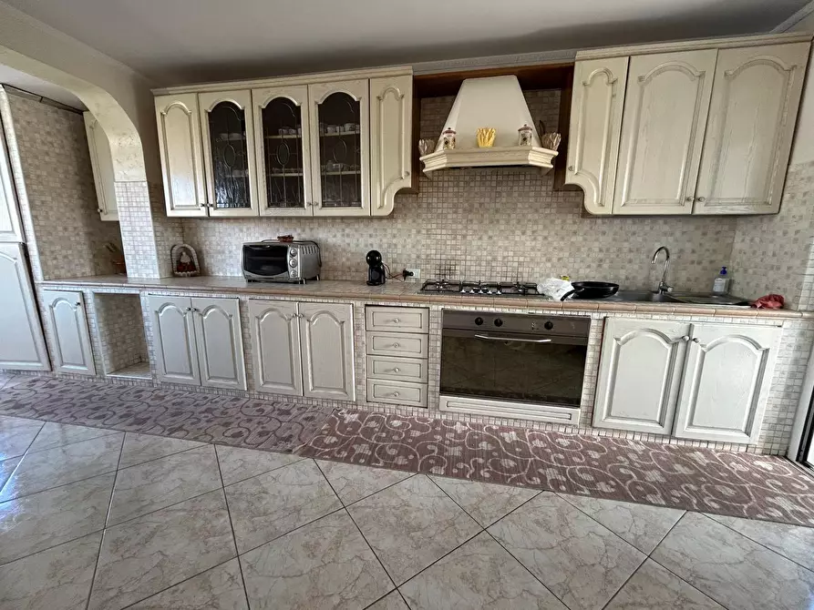 Immagine 14 di Casa trifamiliare in vendita  a Pescara