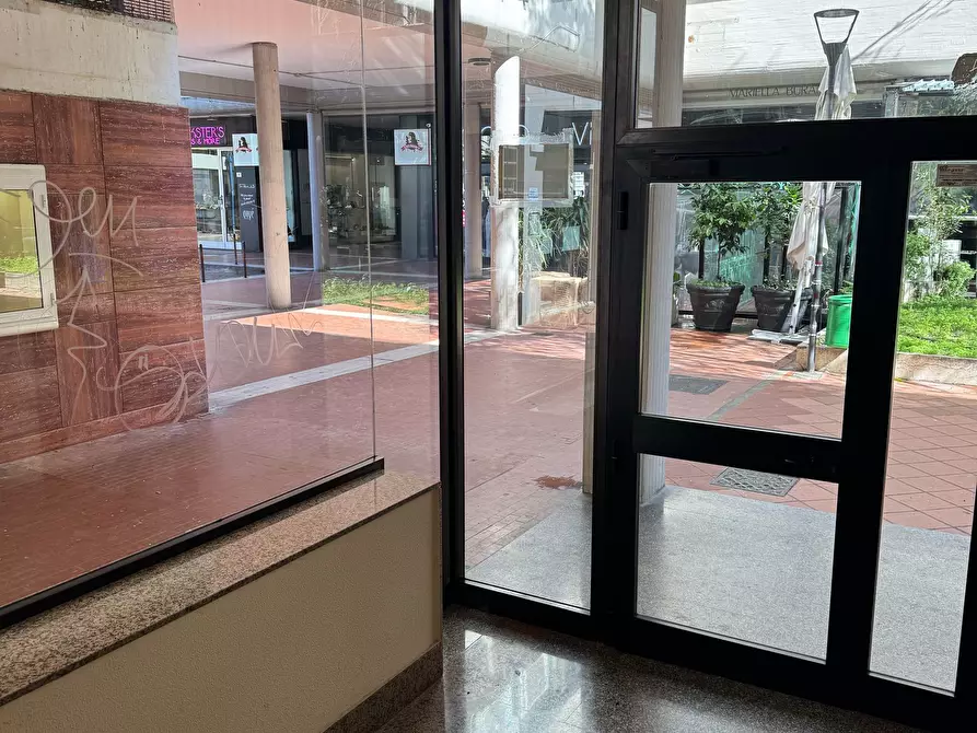 Immagine 3 di Ufficio in affitto  a Pescara