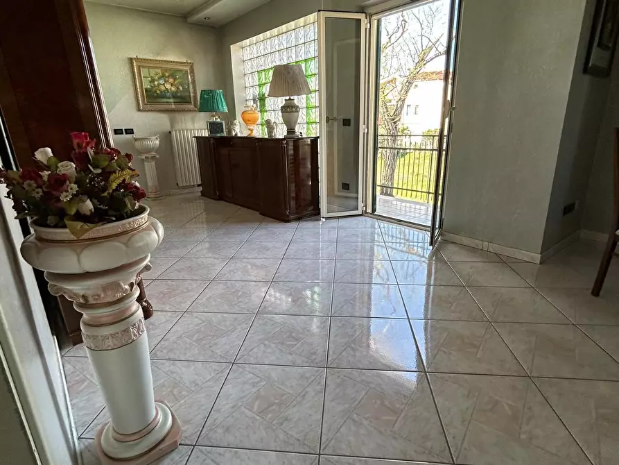 Immagine 6 di Casa trifamiliare in vendita  a Pescara