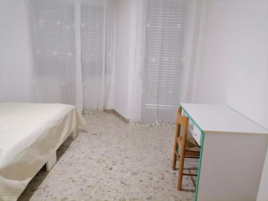 Immagine 11 di Stanza singola in affitto  a Pescara