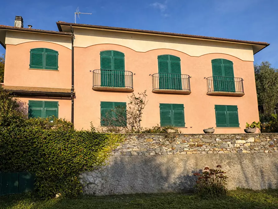 Immagine 4 di Trilocale in vendita  a Rapallo