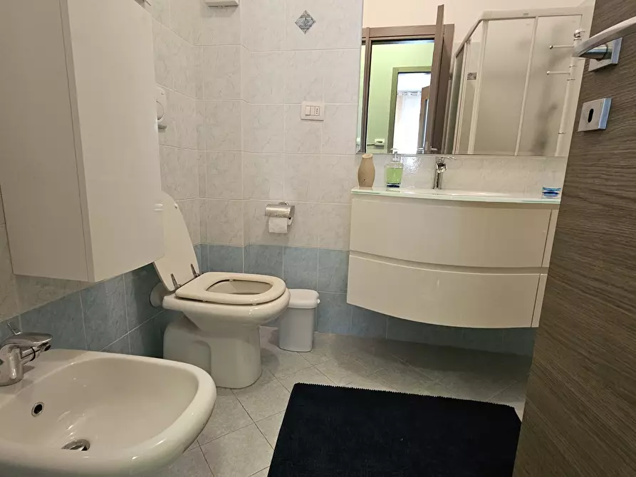 Immagine 16 di Bilocale in affitto  in Via Fratelli Betti 289 a Rapallo