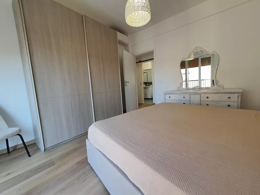 Immagine 10 di Trilocale in vendita  a Rapallo