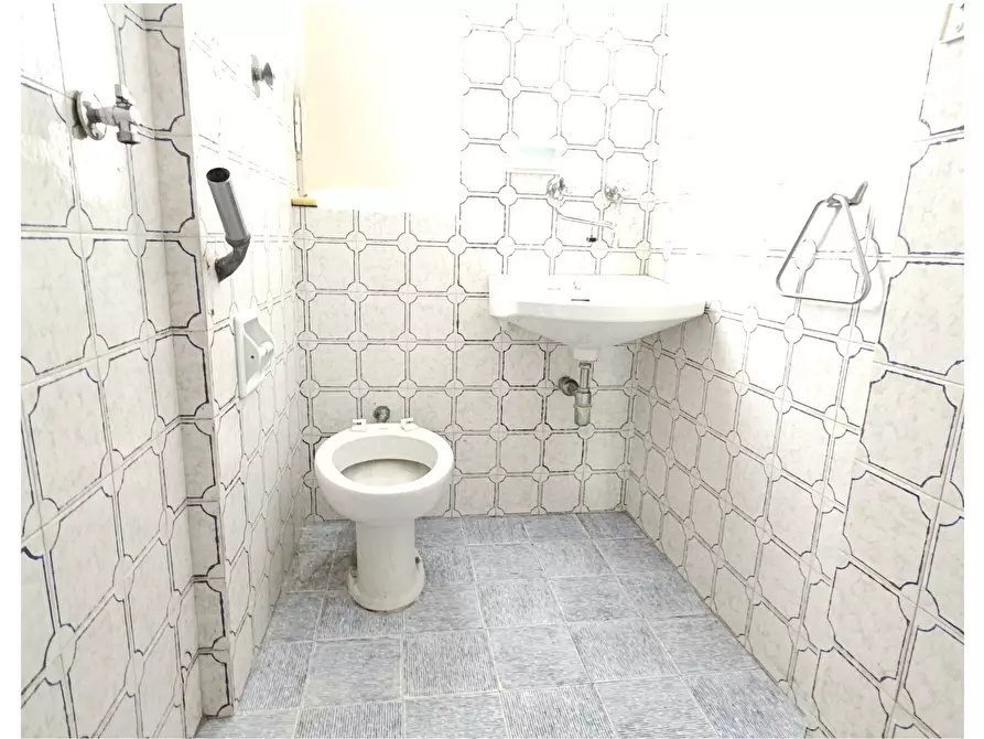 Immagine 11 di Trilocale in vendita  in Via Privata Macera 18 a Rapallo