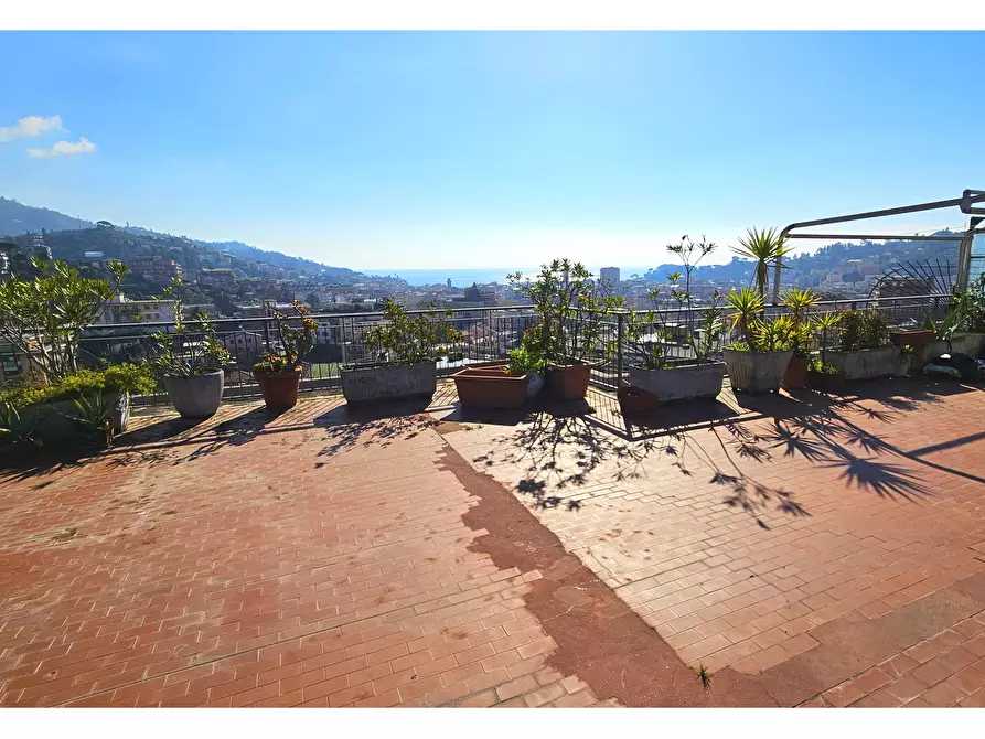 Immagine 5 di Attico in vendita  a Rapallo