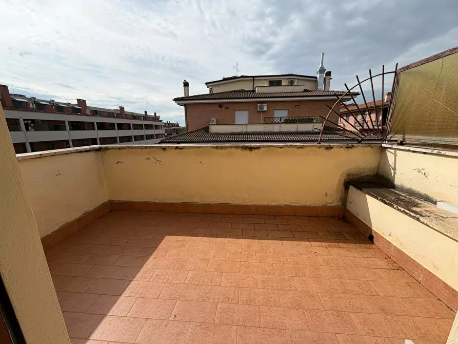 Immagine 5 di Ufficio in affitto  a Fiano Romano