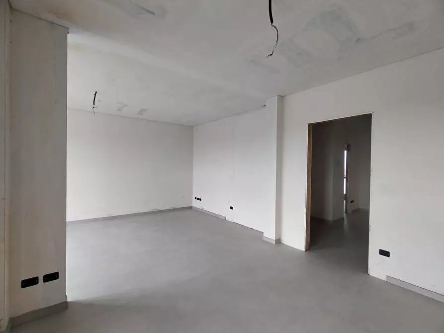 Immagine 11 di Quadrilocale in vendita  in Via Pietro Cossa 105 a Torino