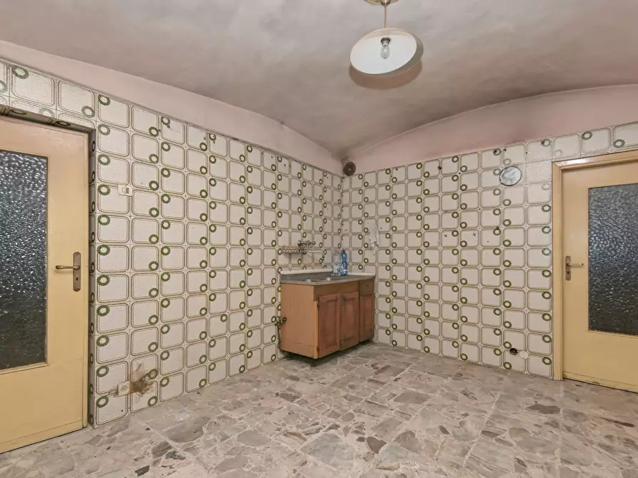 Immagine 12 di Porzione di casa in vendita  in via salvatore mura 18 a Front