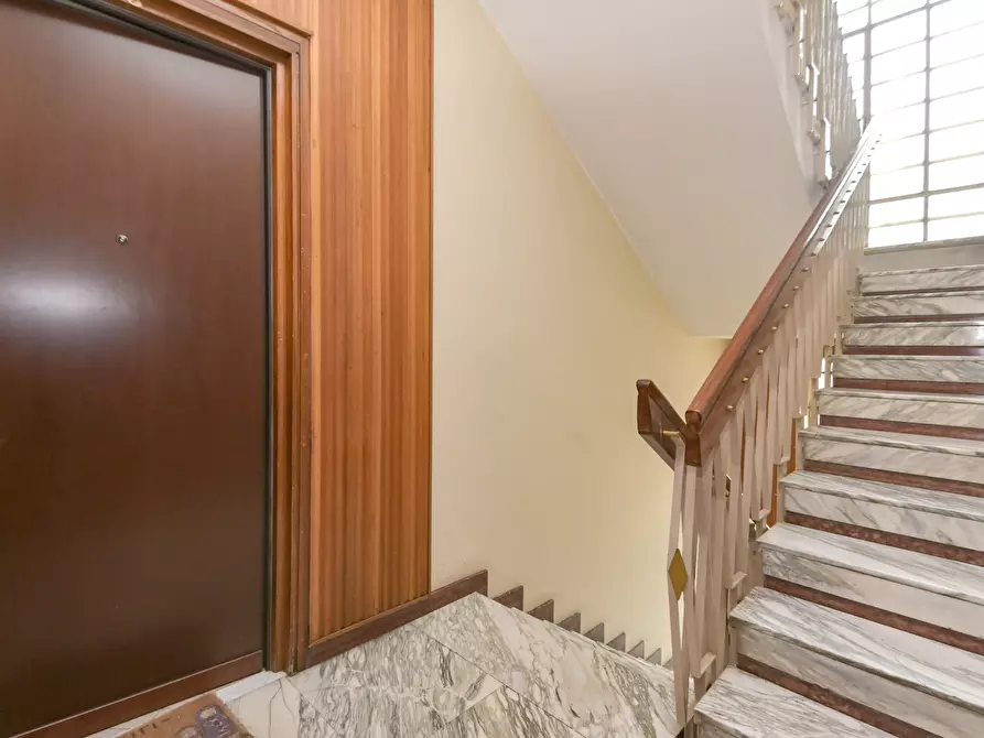 Immagine 9 di Trilocale in vendita  in Via Ventimiglia 188 a Torino