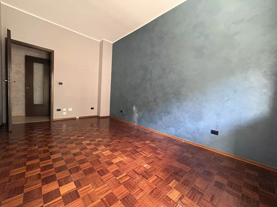 Immagine 22 di Quadrilocale in vendita  in Corso Monte Cucco 73 a Torino