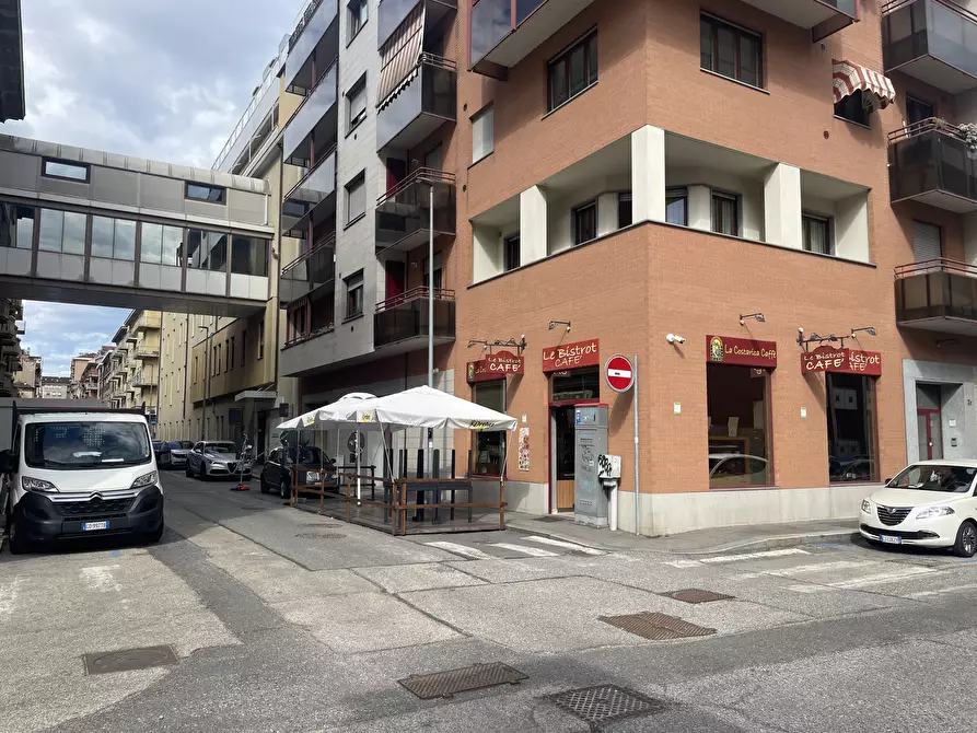 Immagine 1 di Locale commerciale in vendita  in Via Cellini 7C a Torino