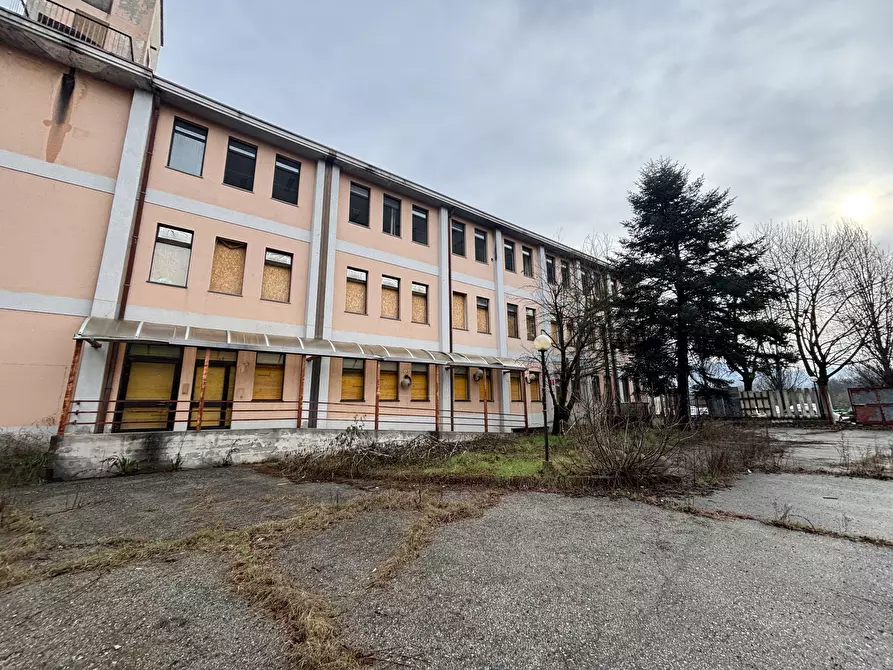 Immagine 4 di Attività artigianale in vendita  in Strada dell'Arrivore 25 a Torino