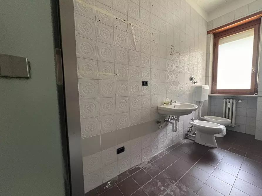 Immagine 11 di Quadrilocale in vendita  in Corso Monte Cucco 73 a Torino