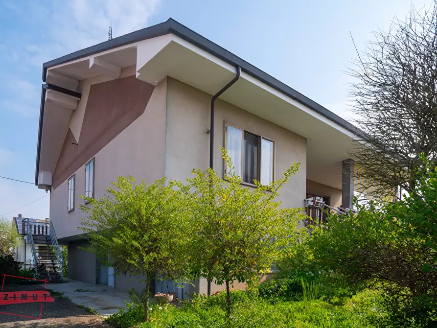 Immagine 15 di Villa in vendita  in via rossini 5 a San Damiano D'asti