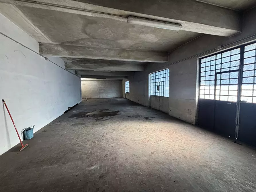 Immagine 6 di Capannone industriale in vendita  in Via Parella 3 a Torino