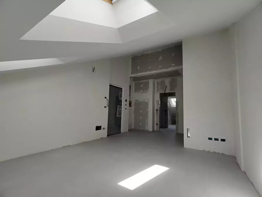 Immagine 21 di Bilocale in vendita  in Via Pietro Cossa 105 a Torino