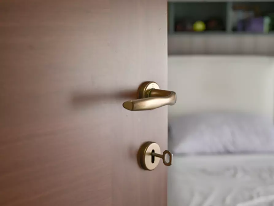 Immagine 47 di Trilocale in vendita  in Via Quarto dei Mille 5 a Torino