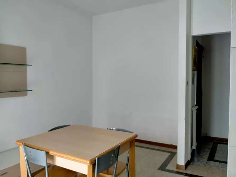 Immagine 6 di Bilocale in vendita  in Via Meina 8 a Torino