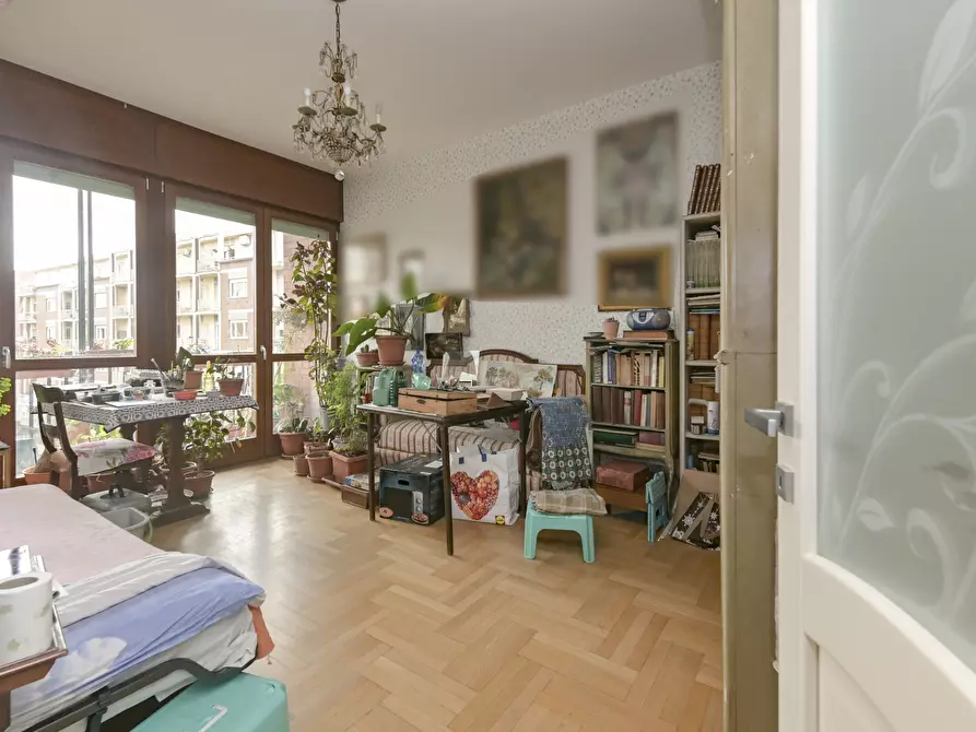 Immagine 15 di Pentalocale in vendita  in Via Trana a Torino