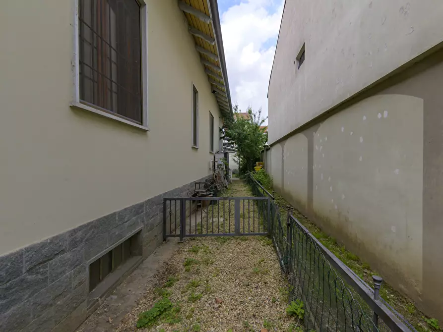 Immagine 71 di Villa in vendita  in via nazario sauro 45 a Venaria Reale