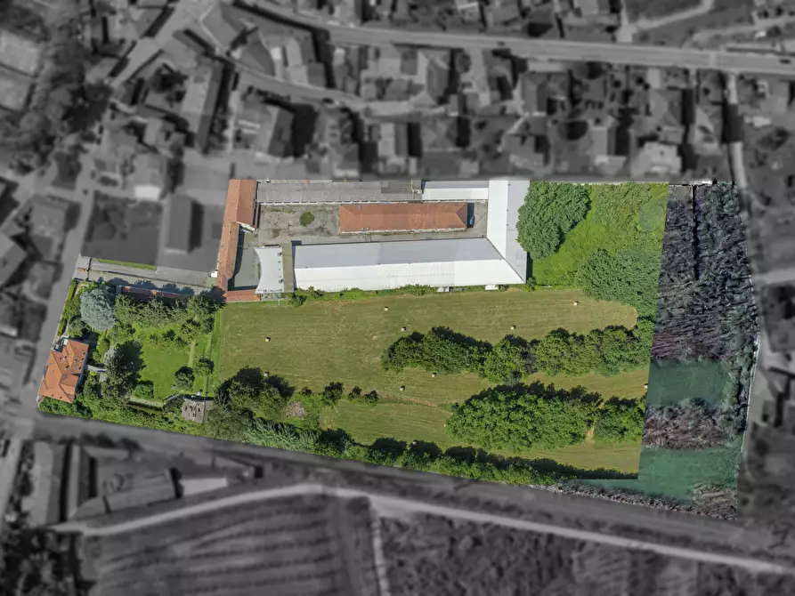 Immagine 60 di Villa in vendita  in via IV Novembre 22 a Strambino