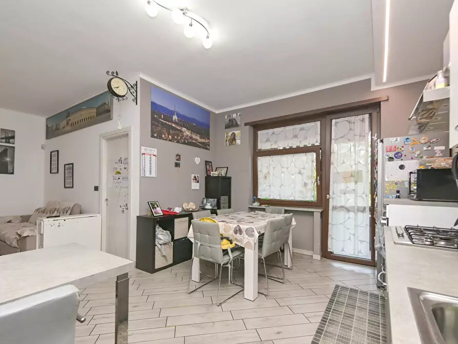 Immagine 21 di Trilocale in vendita  in Via Ventimiglia 188 a Torino
