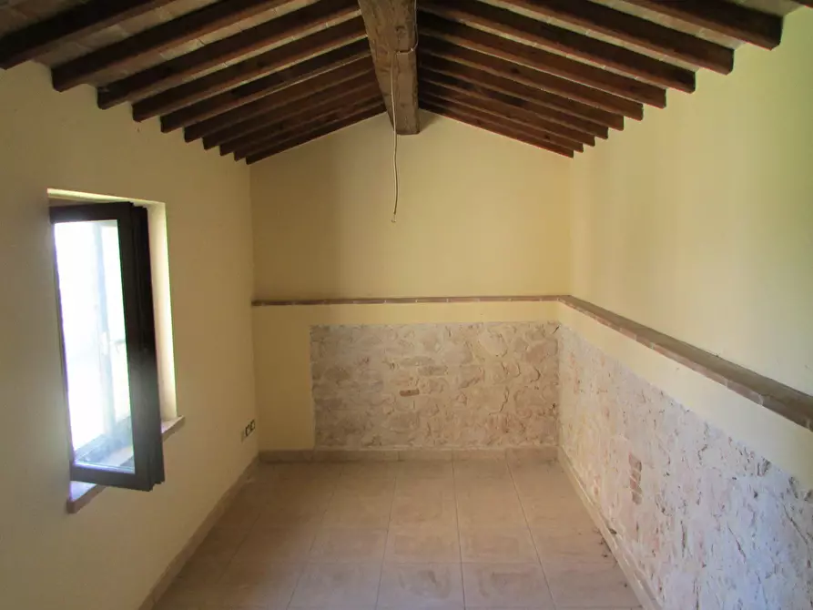 Immagine 8 di Porzione di casa in vendita  a Massa Martana