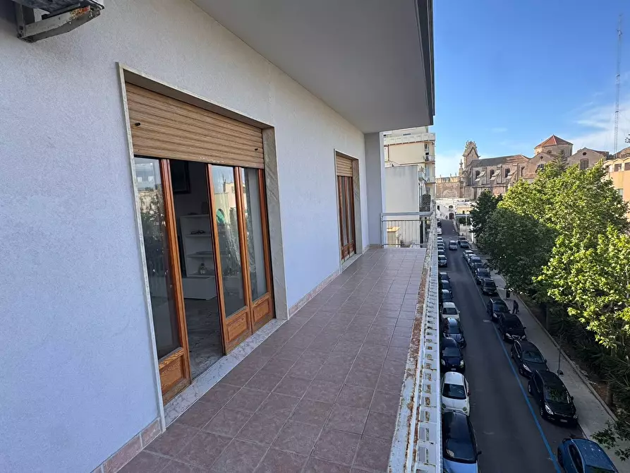 Immagine 22 di Quadrilocale in vendita  in Via Padre Manghisi 36 a Monopoli