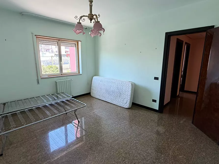 Immagine 10 di Quadrilocale in vendita  in Via Ugo Foscolo Poeta a Monopoli
