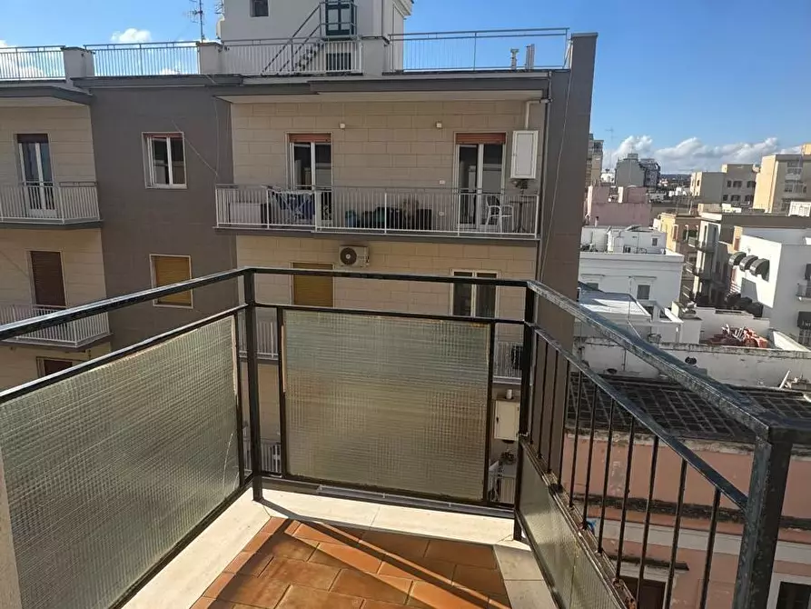 Immagine 9 di Trilocale in vendita  in Via Fratelli Bandiera a Monopoli