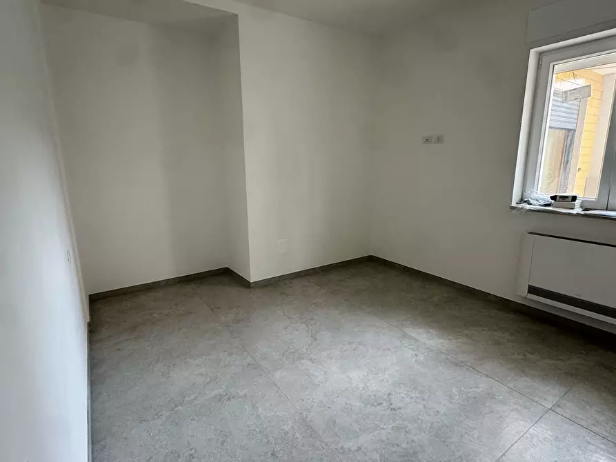 Immagine 14 di Bilocale in vendita  in Via Pietro Lorenzetti a Monopoli