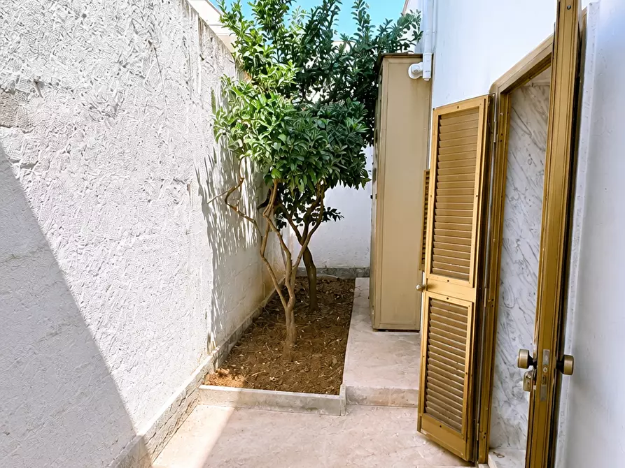 Immagine 17 di Casa indipendente in vendita  in Contrada Sant'Andrea a Monopoli
