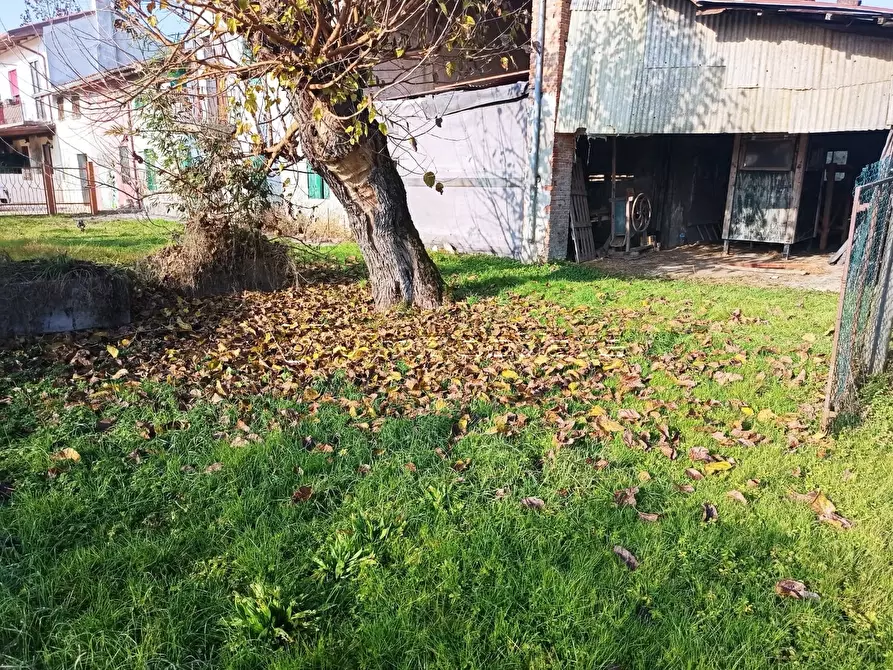 Immagine 9 di Porzione di casa in vendita  in Via Basse 3 a Barbarano Mossano