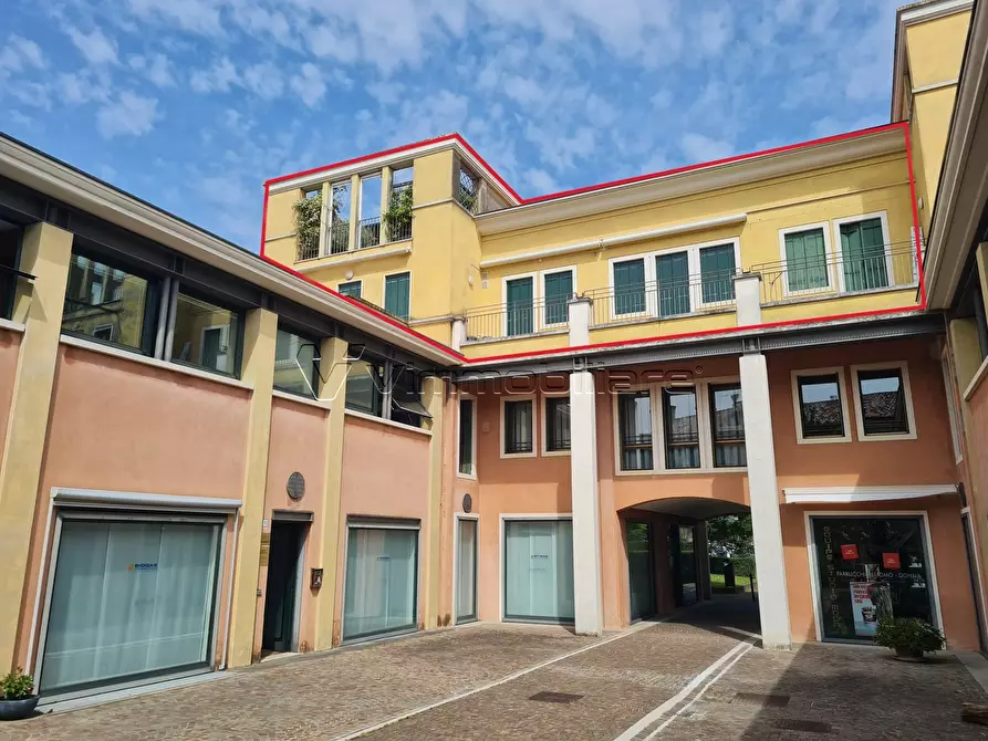 Immagine 1 di Pentalocale in vendita  in Via Corte Ferrighi 16 a Noventa Vicentina