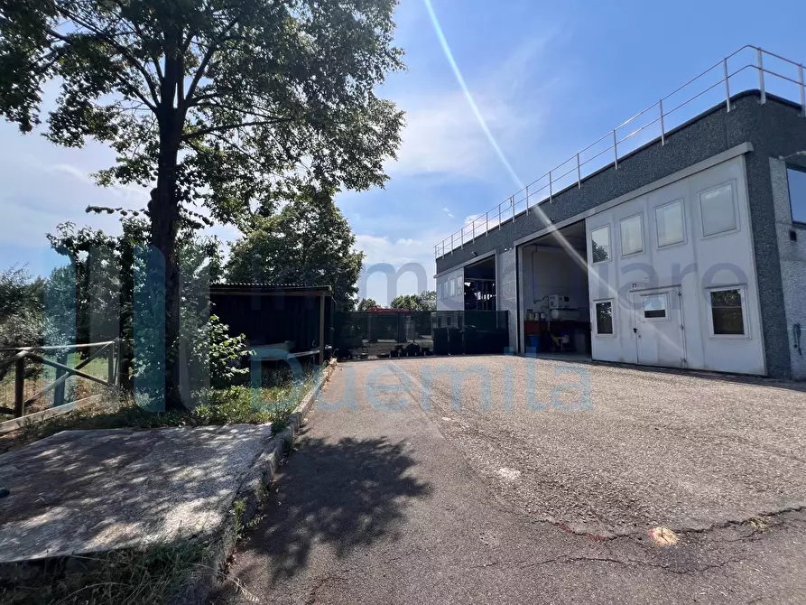 Immagine 22 di Attività artigianale in vendita  a Imola