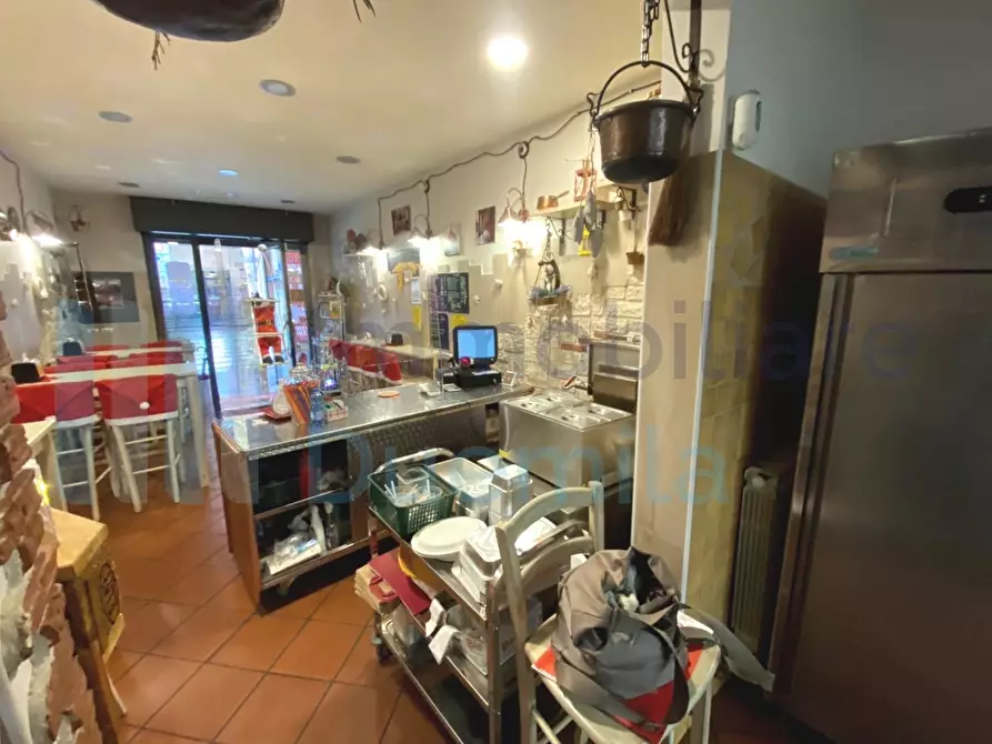 Immagine 8 di Attività artigianale in vendita  a Bologna