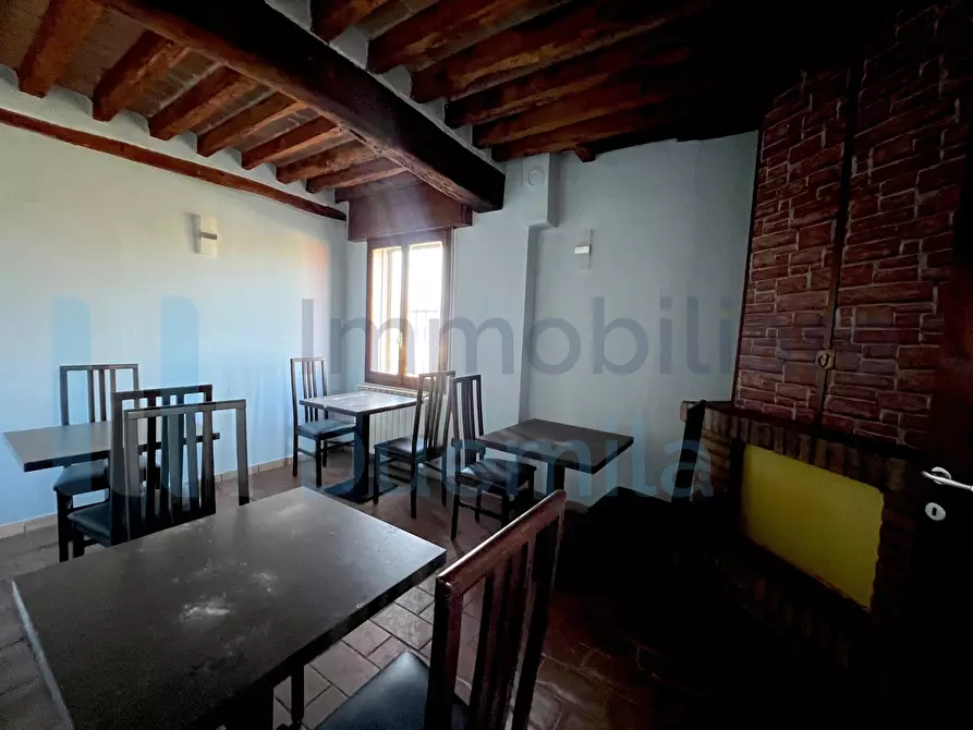 Immagine 70 di Locale commerciale in affitto  a Baricella