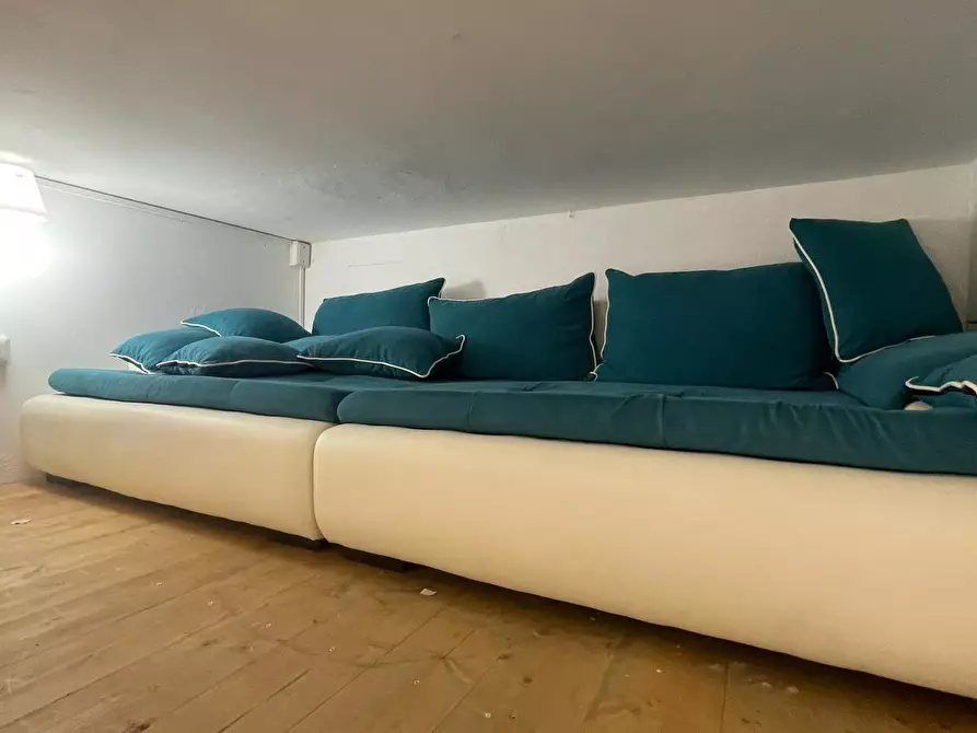 Immagine 9 di Garage in vendita  in Via Privata Olivetta a Savona