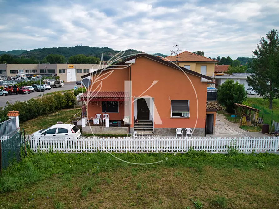 Immagine 5 di Casa indipendente in vendita  in Via Cortemilia 36 a Cairo Montenotte