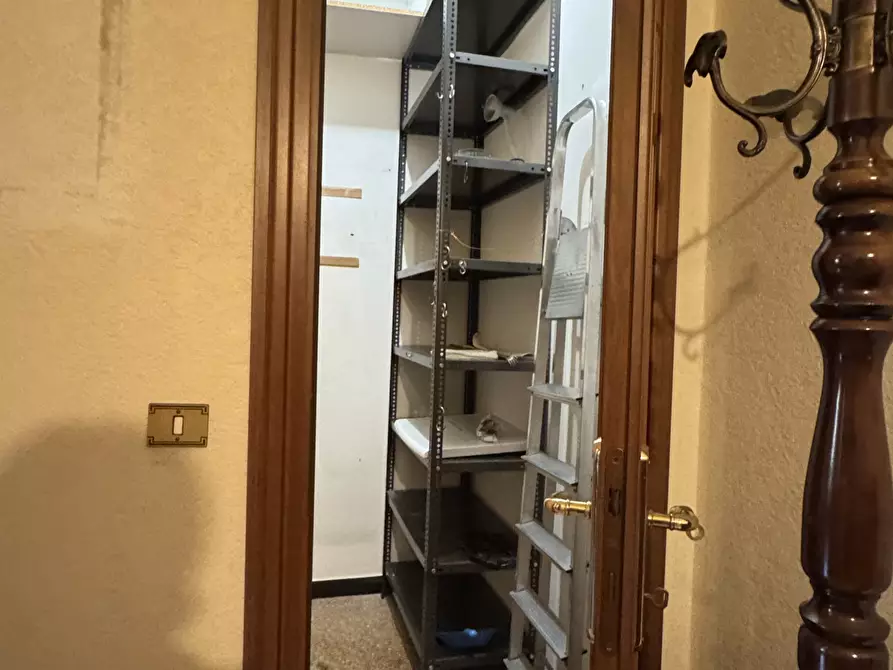 Immagine 15 di Trilocale in vendita  in Via Privata Istria a Savona