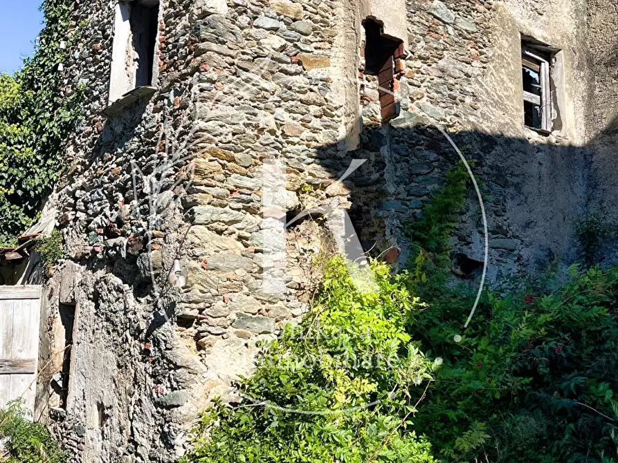 Immagine 19 di Rustico / casale in vendita  in Via Santa Margherita a Vado Ligure