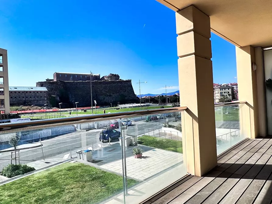 Immagine 7 di Ufficio in affitto  in Piazza Guido Rossa a Savona