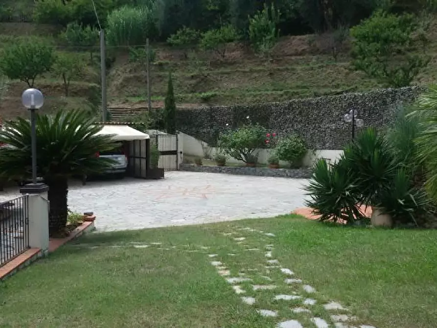 Immagine 6 di Villa in vendita  in via ferrari a Celle Ligure