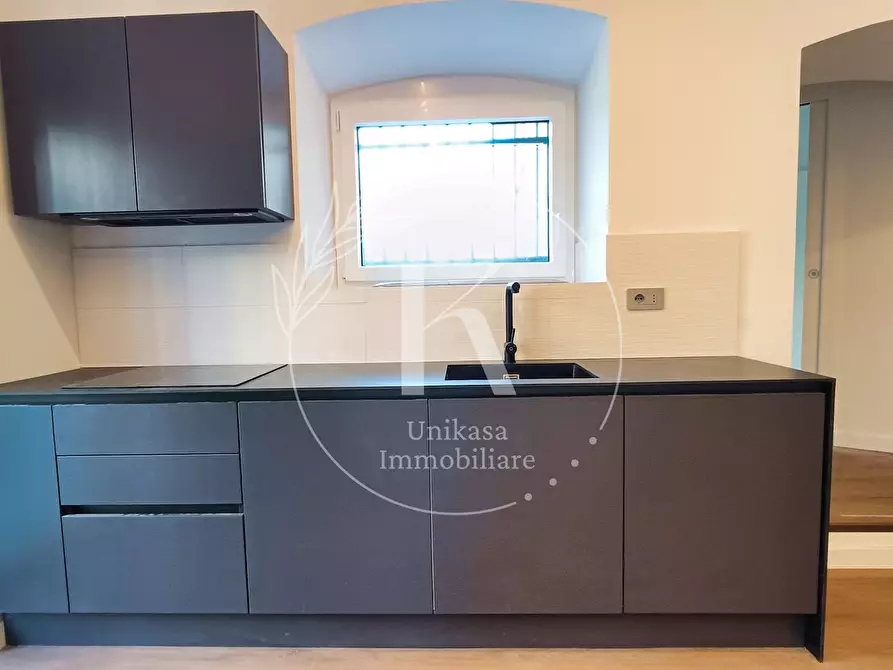 Immagine 27 di Trilocale in vendita  in Via Monturbano a Savona