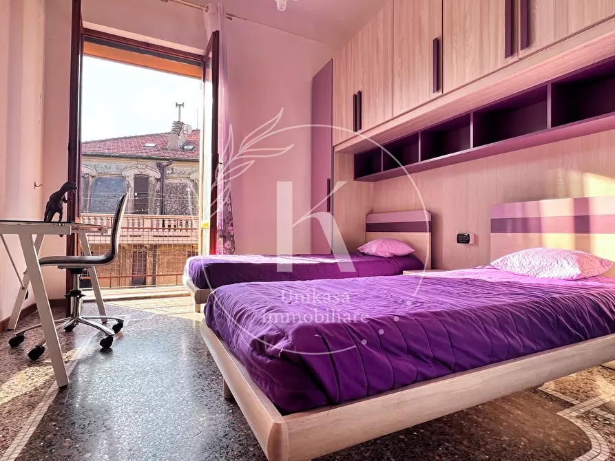 Immagine 10 di Pentalocale in vendita  in Via Santorre di Santarosa a Savona