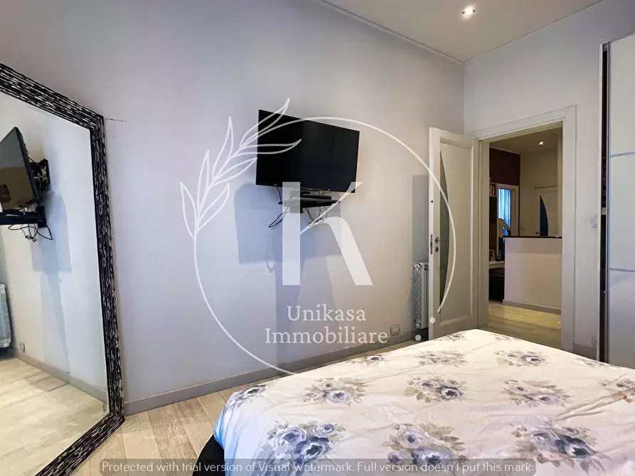 Immagine 10 di Pentalocale in vendita  in Via Nizza a Savona